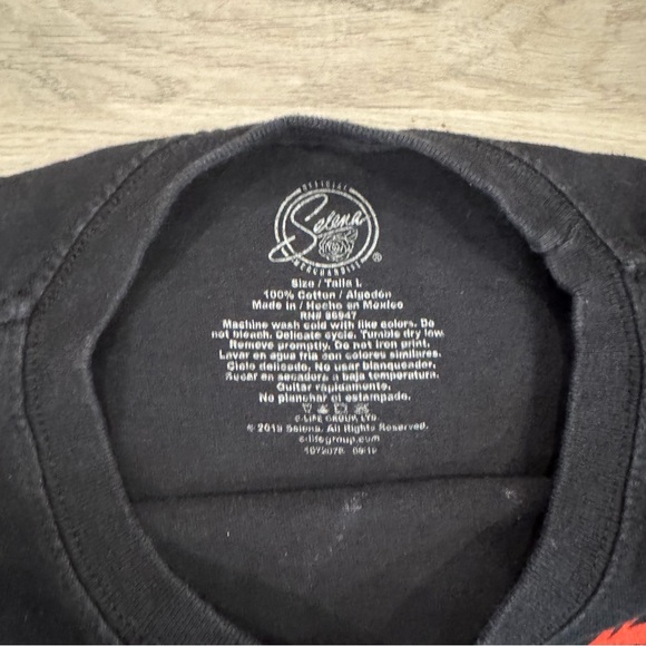 Selena Quintanilla and Rose Como La Flor Vintage 90s Men’s Music T-Shirt Size L - Picture 4 of 4